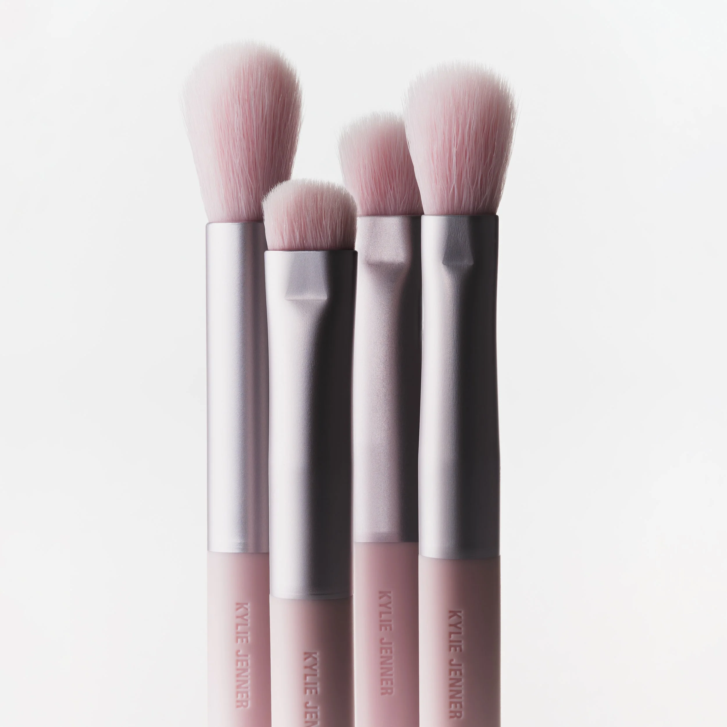 Eyeshadow Brush & Classic Matte Palette & Kylash Mascara Bundle - Image 2