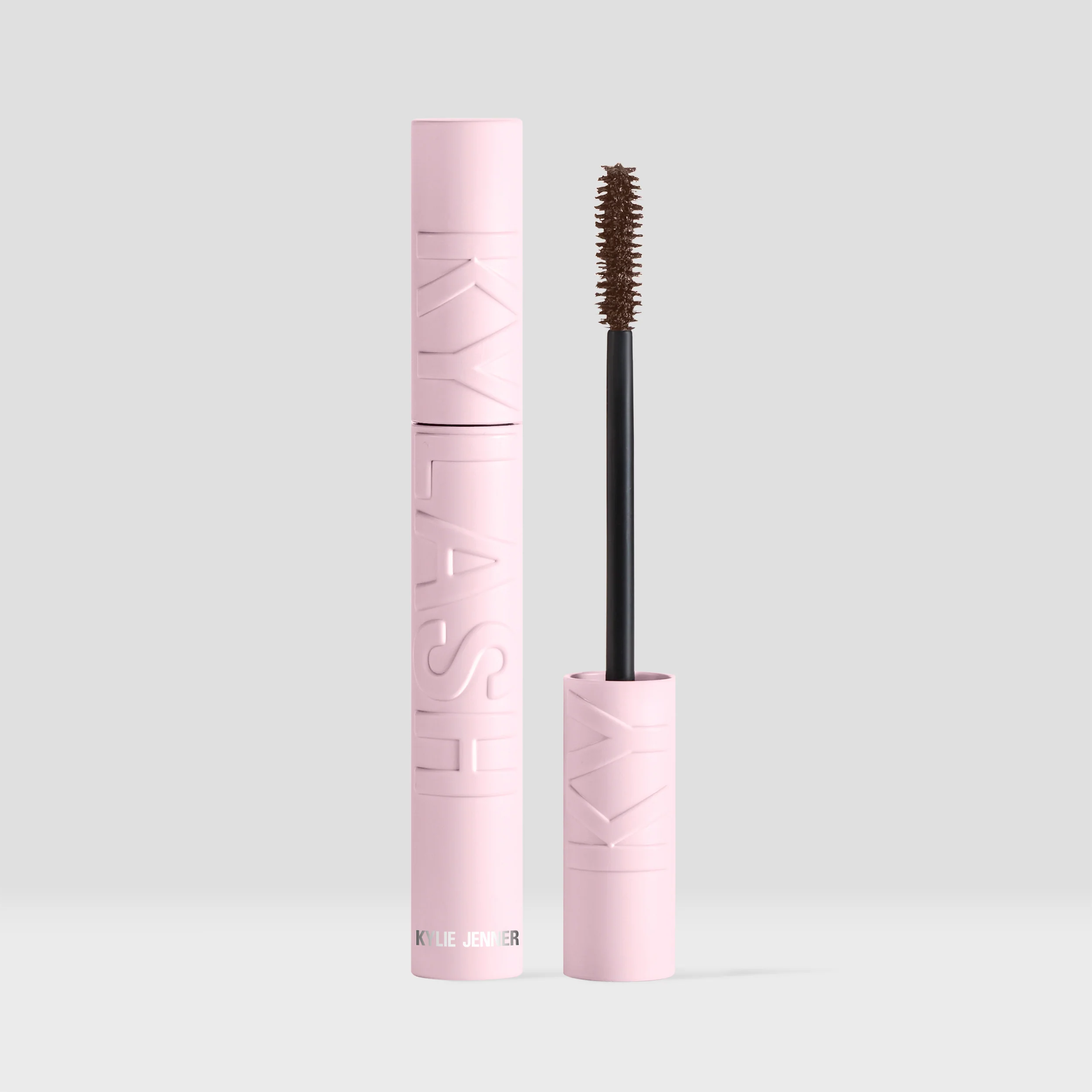 Kylie’s Go-To Fall Glam Bundle - Image 4
