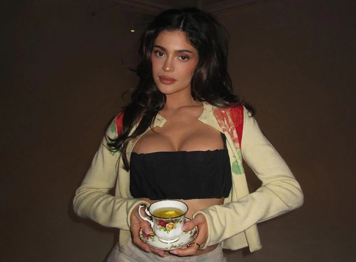 Kylie's British Vogue Look 2024 Bundle