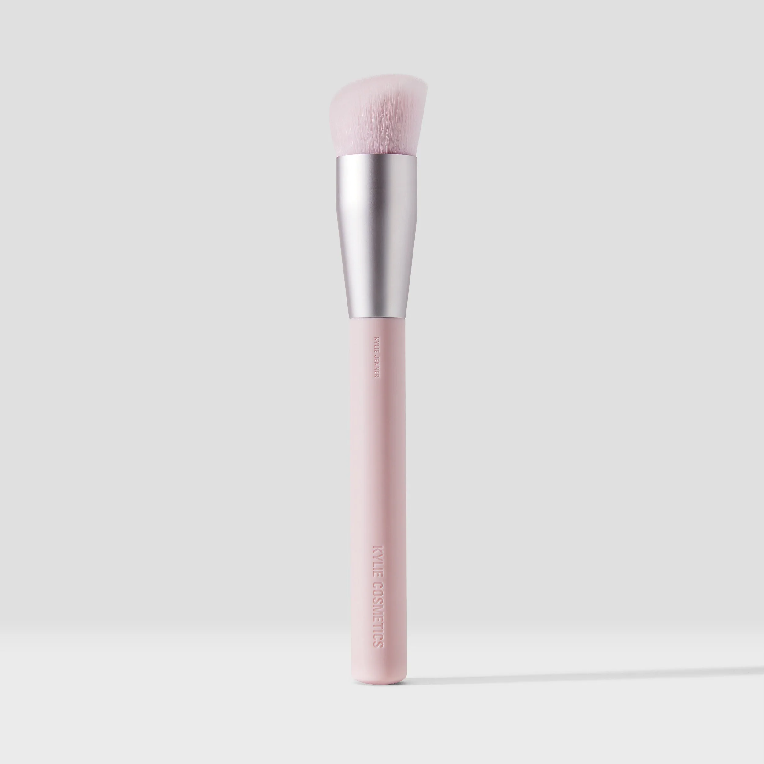 Kylie's Foundation Campaign Look Bundle - Image 8