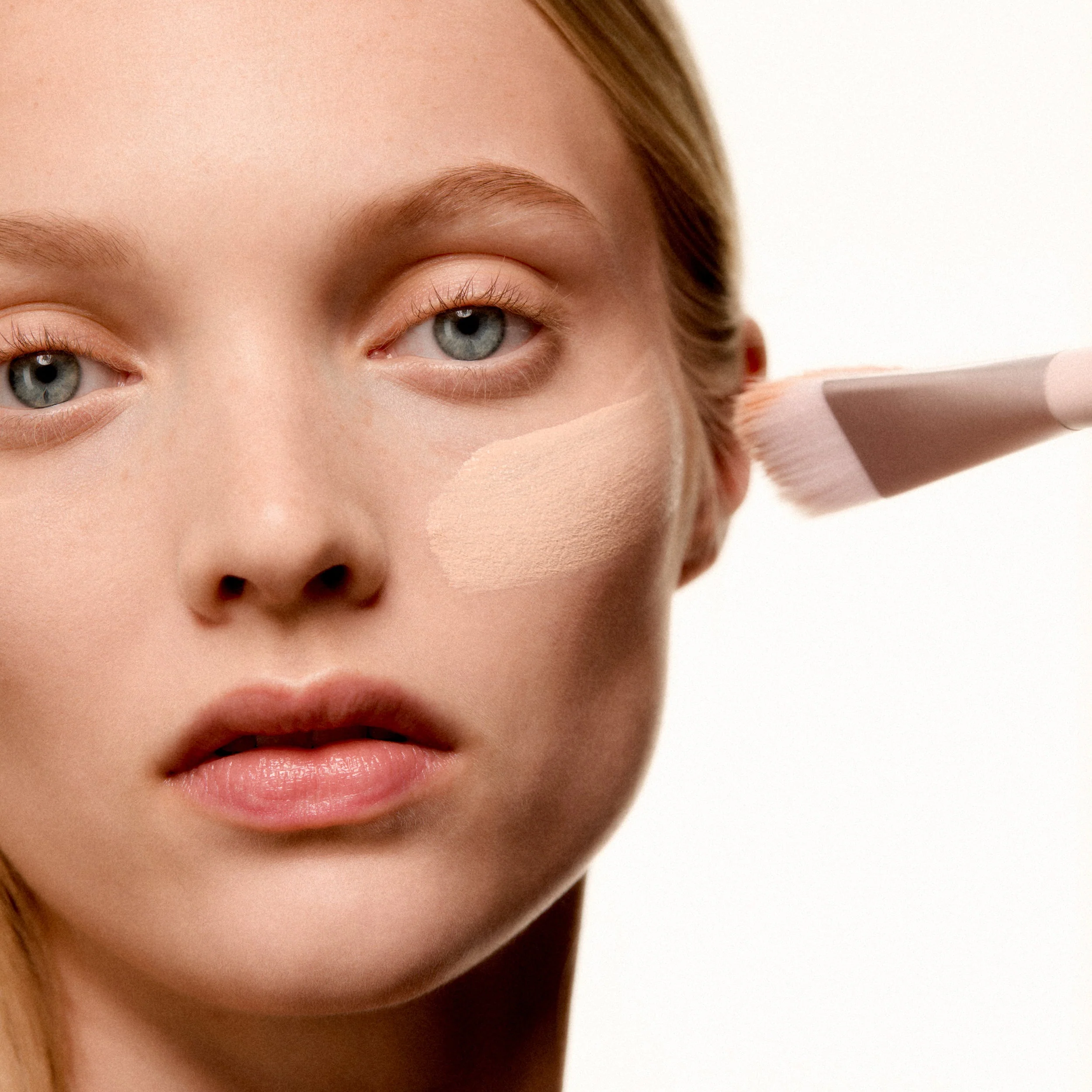 Skin Tint Brush 03 - Image 2